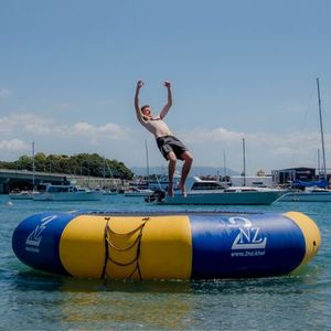 2nz: Aqua Jump Water Trampoline