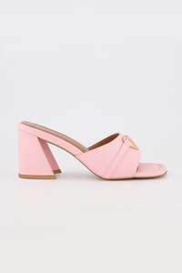 Bronwyn: Bronwyn - Lolita Pink