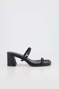 Brownyn - Lucia Black