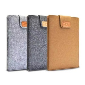 iPad / Tablet Sleeve - 10” (Light Grey)