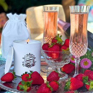 Candle: Strawberries & Champagne Candle