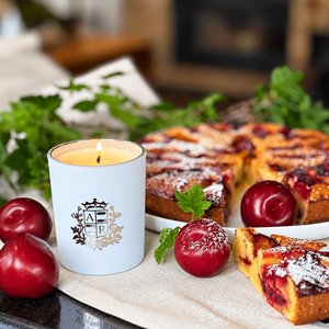 Blackcurrant & Plum Soy Candle