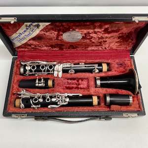Buffet: Used Buffet R13 Clarinet
