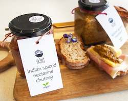 INDIAN SPICED NECTARINE CHUTNEY - 300ml