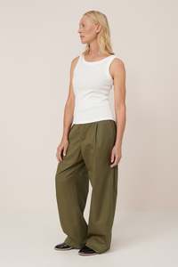 Tops: Ridge Singlet KOWTOW