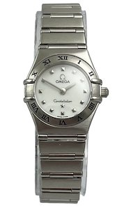 Products: Omega Constellation Quartz Ladies Stainless Steel Wristwatch with Mother of Pearl Dial Ref 1561.71.00 in Very Good Condition. Serviced