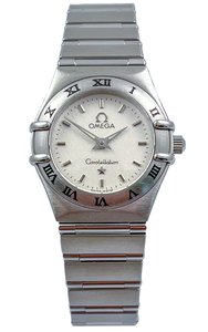 Products: Omega Constellation Quartz Ladies Stainless Steel Wristwatch Ref 1562.30.00 in Beautiful Condition