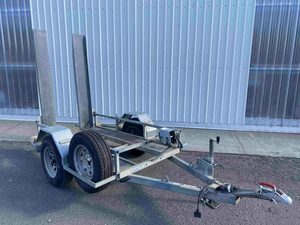 Products: Scissor Lift Trailer - Absolute Access