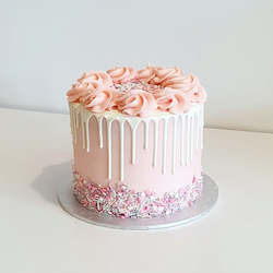 Cakes 1: Add a drip to your cake