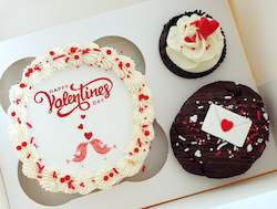 Cupcakes: Valentines Day Bento Cake Box