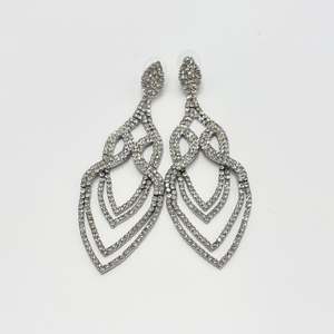 Cara Earrings