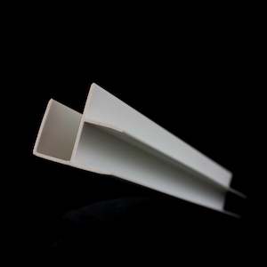 Slatwall Panels: Corner Joiner