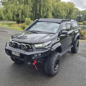 Toyota 1: Toyota Hilux 2015-2026 N80 Roof Rack
