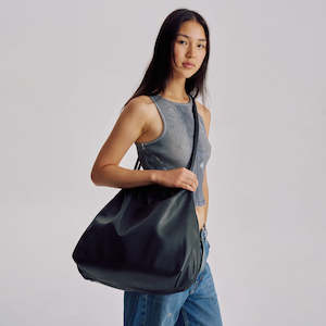Alma Bag XL - Black