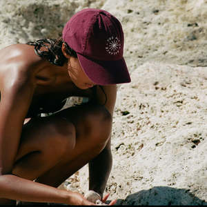 Wardrobe: Art Cap - Berry