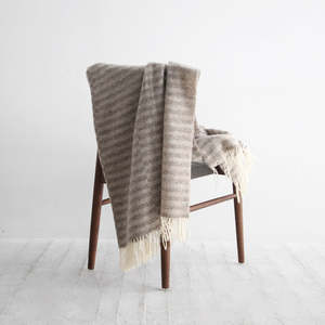 Noah Throw - Oatmeal