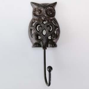 Hooks Bells: Cast Iron Wall Hook - Deco Owl