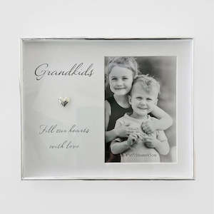 Silver frame W/ Heart - Grandkids
