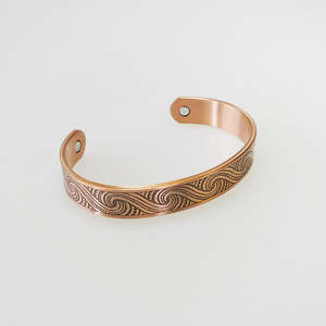 Bracelets: Copper 'Large Kowhaiwhai' Bracelet