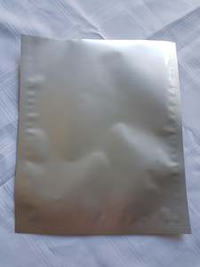 Packaging: Aluminium Foil Bags 25x31cm x10