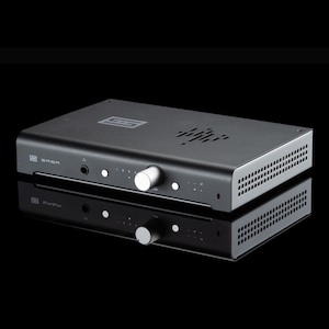 Schiit Audio: Schiit Audio Saga 2F Black Preamplifier