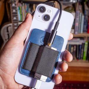 Portable Headphone Amps And Dacs: MagDac Dekoni Audio Magnetic DAC/AMP Phone Holder