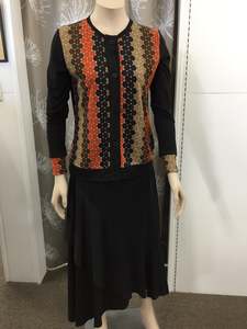 Vivid: LAYERED SCOOPED SKIRT