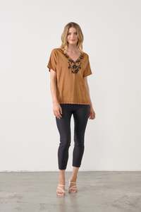 Holmes Fallon: TOP WITH CONTRAST TRIM