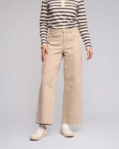 Womens Wear: WIDE LEG ANKLE GRAZER JEAN