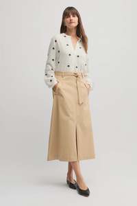 Womens Wear: QUEENS SHIRT