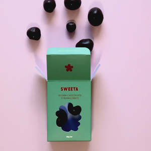 Gifts Puzzles Other Bits And Bobs: Vegan Chocolate Coated Strawberries 100g