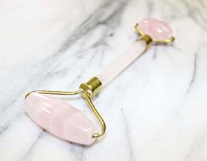 Face Care: Rose Quartz Roller