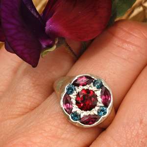 Sweet pea ring