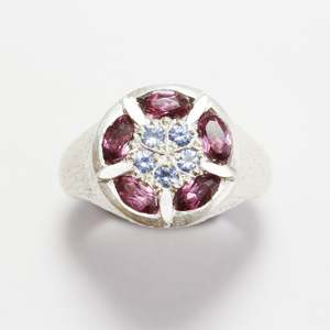 Rhodolite garnet kaleidoscope signet ring