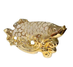 Decor: Fish Ornament - Golden