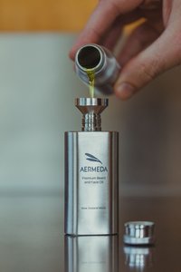 Products: Refill beard oil 2023 award winner best sustainable brand - Aermeda