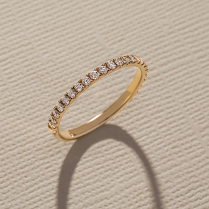 Womens Wedding Bands: 1.80MM Cut Claw Diamond Ring