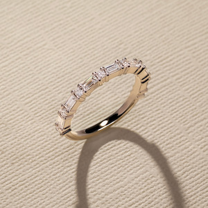 Womens Wedding Bands: Emerald & Round Diamond Ring