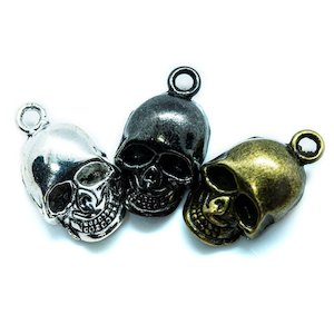 Charms: Skull Charm 20mm x 11mm