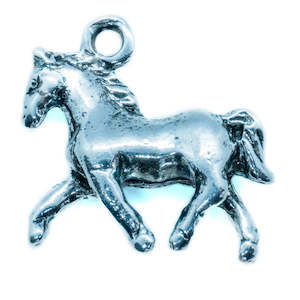 Charms: Double-Sided Horse Charm 17.5mm x 16.5mm