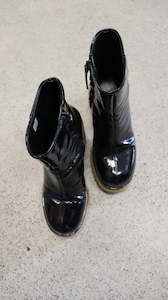 Shoes 1: SOL SANA Boots 37