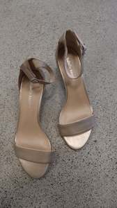 Isabella Anselmi Heels 39