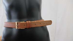 Accessories: *NO TAG Belt xs