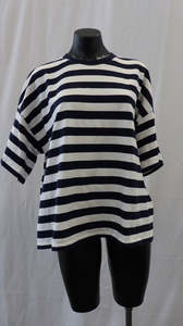 kowtow Tee M