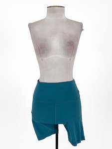 Activewear: Lululemon | Green Casual Activewear Bottom | Size 10