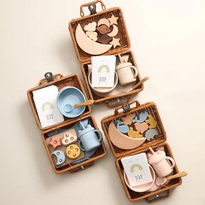 Beige Picnic Set