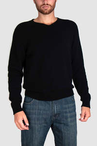 Mens Knitwear: Mens Essential Cashmere V Neck Jumper