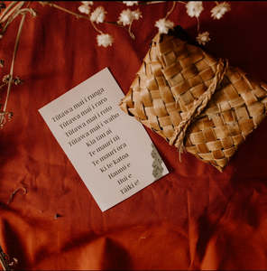 Accessories Tools Things: Handwoven Harakeke Wallet