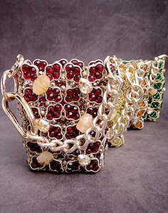 Acc: Vermeer Gold Chain Handbag