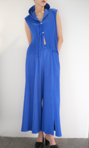 Goffer: Sleek Slit Straight Skirt